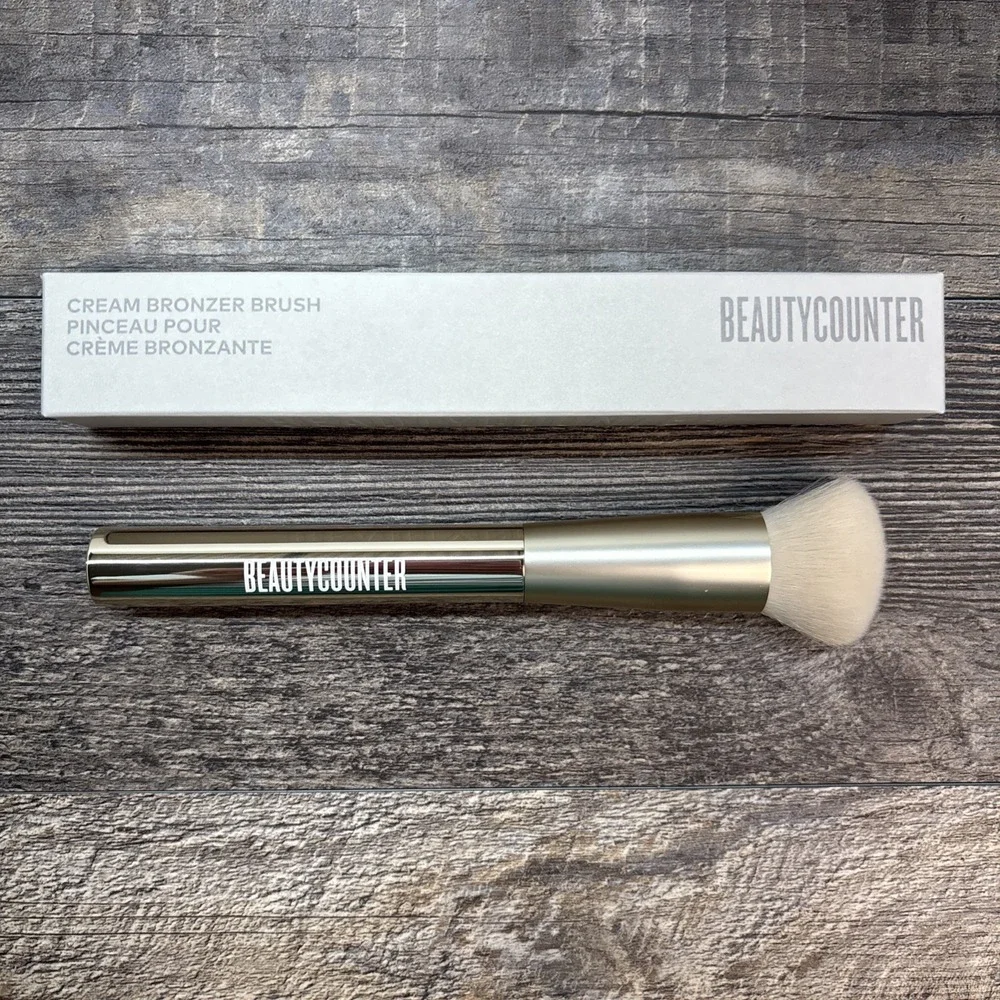 Beautycounter Cream Bronzer Brush NEW‎